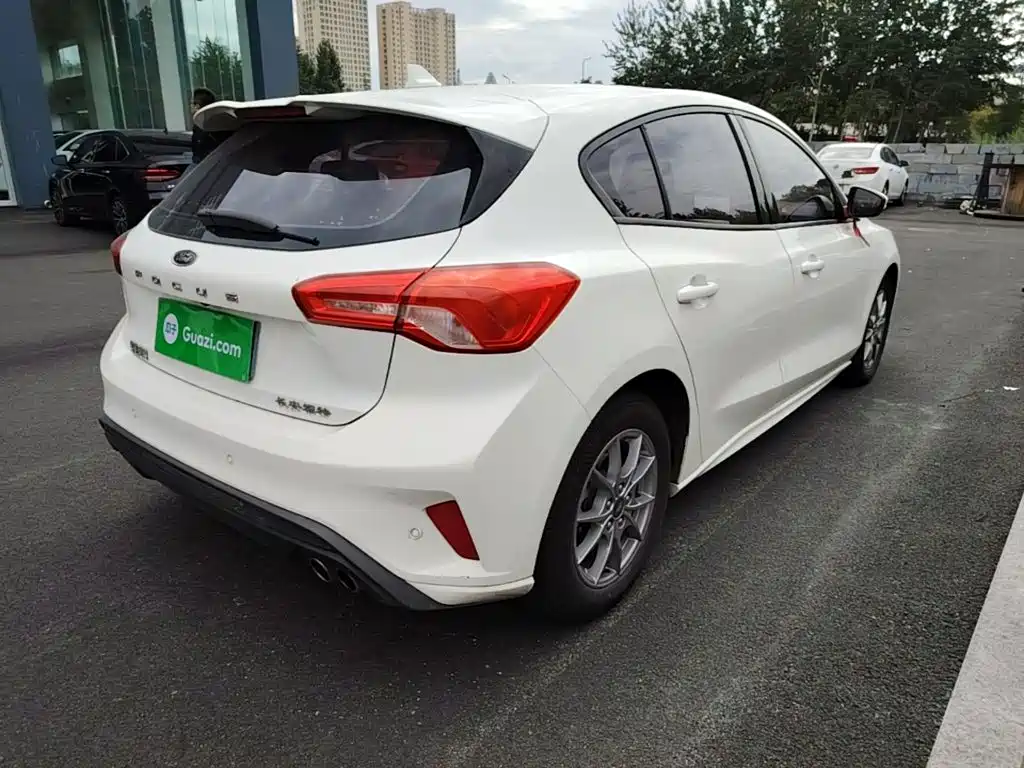 Ford Focus — миниатюра 7