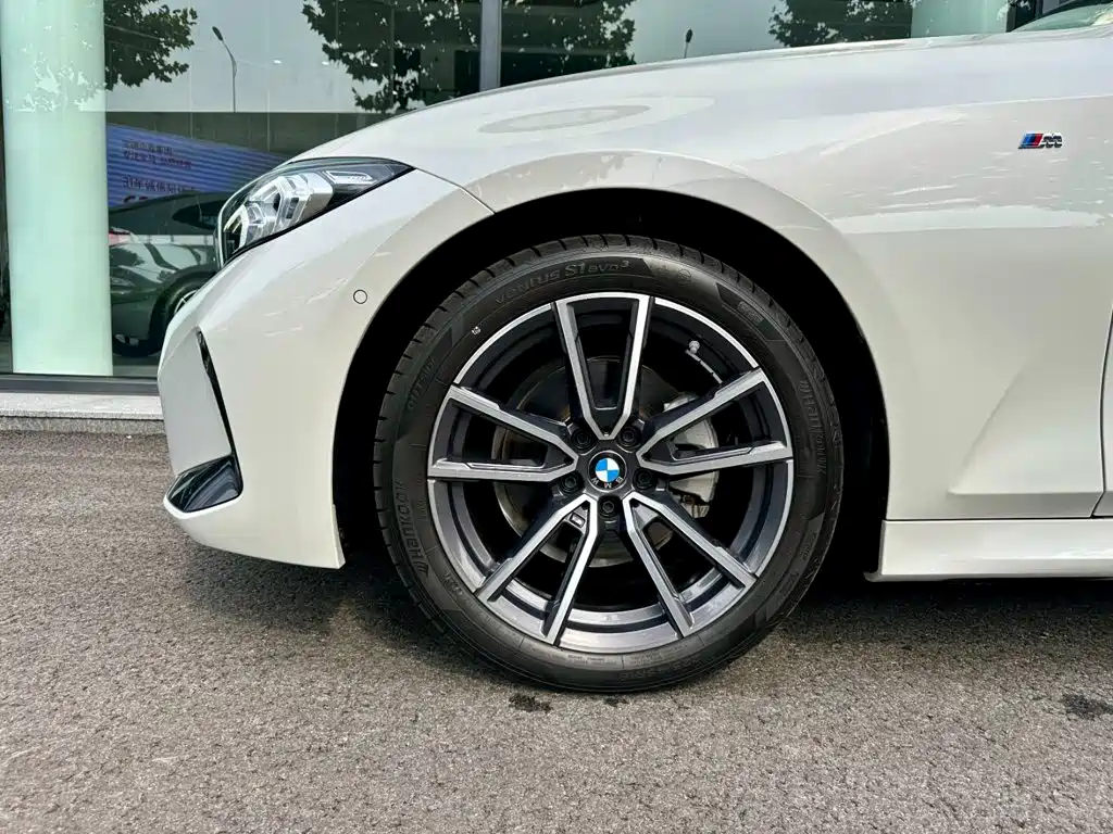 BMW 3 Series — миниатюра 13