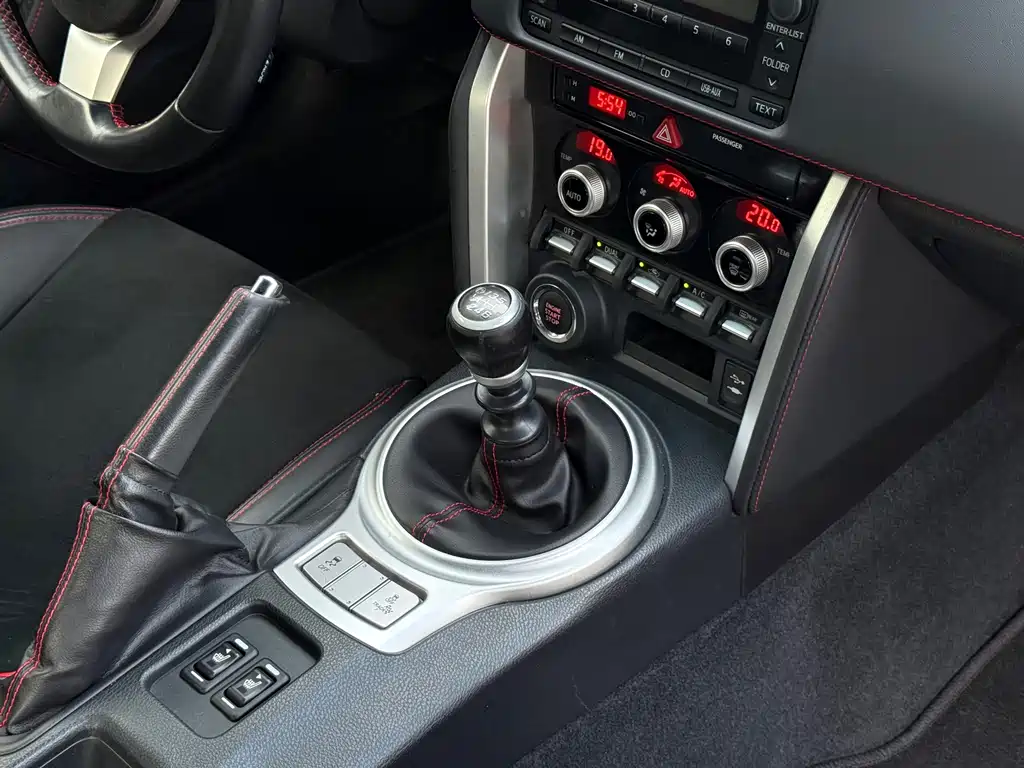Subaru BRZ — миниатюра 9