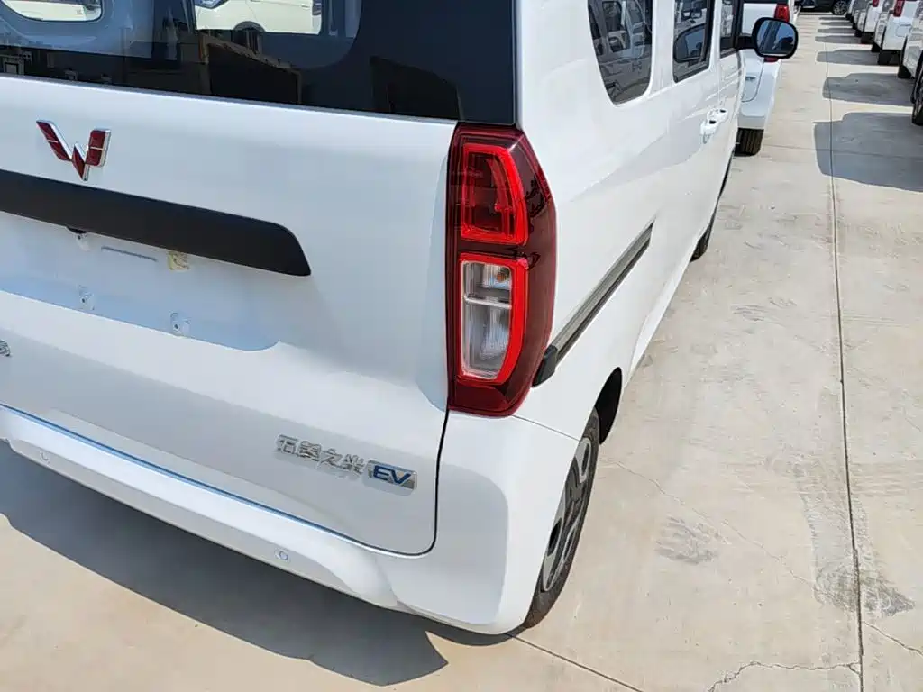 Wuling Sunshine EV 2025 305km