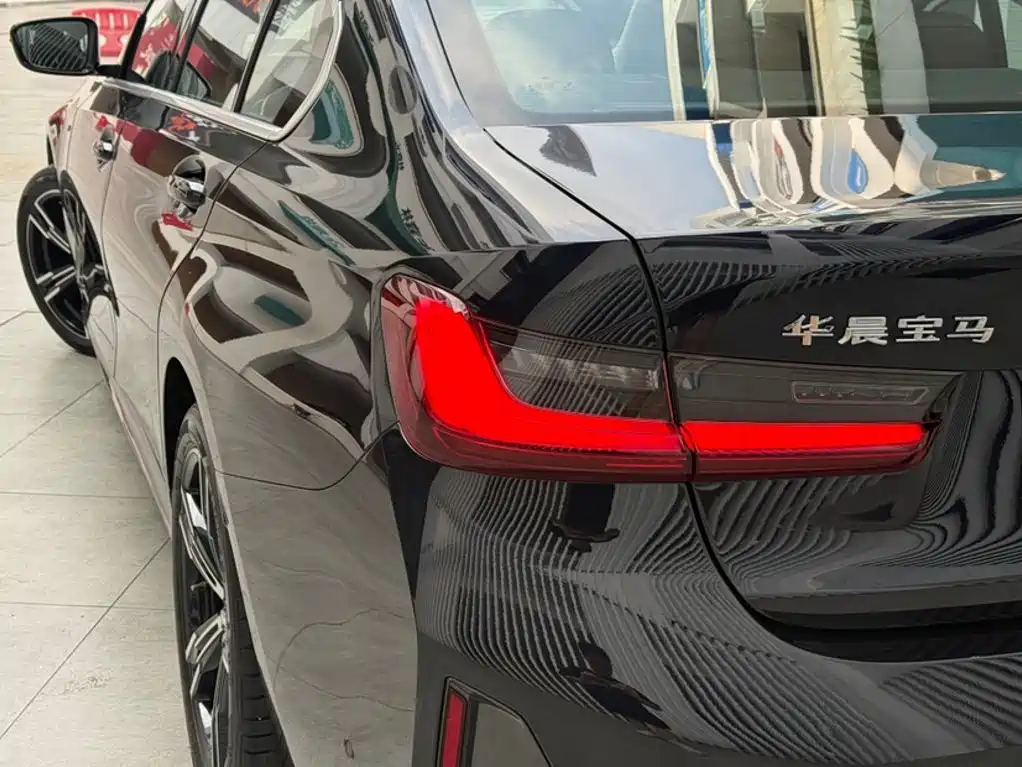 BMW 3 Series — миниатюра 11