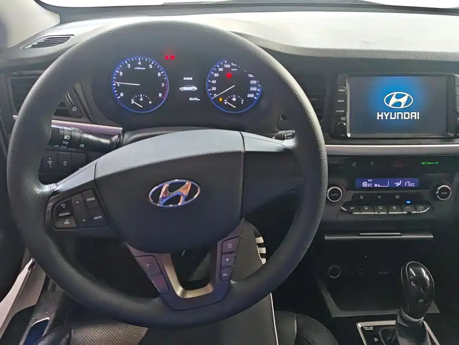 Hyundai Mistra — миниатюра 12