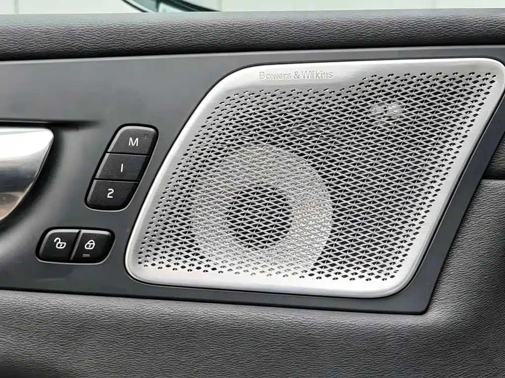 Volvo XC60 — миниатюра 9