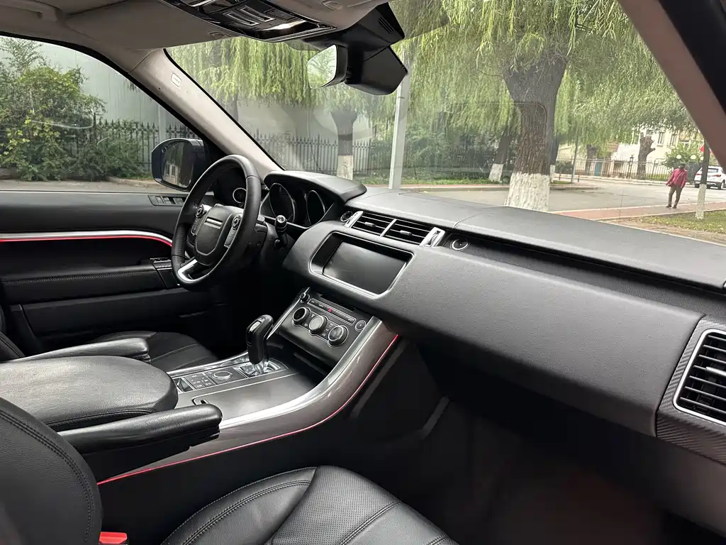 Land Rover Sport — миниатюра 18