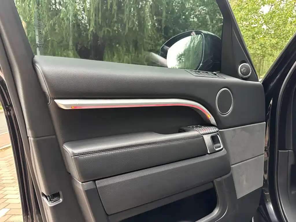 Land Rover Sport — миниатюра 12
