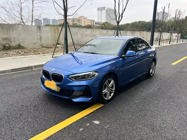 BMW  1 SERIES 2019