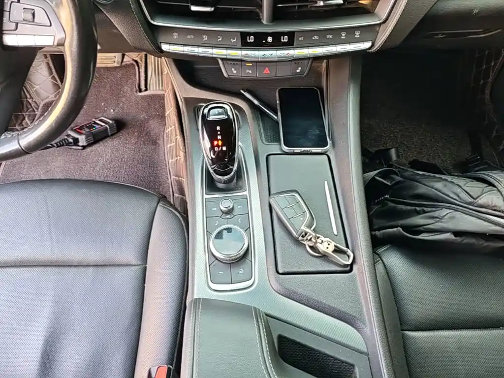 Cadillac CT5 — миниатюра 14