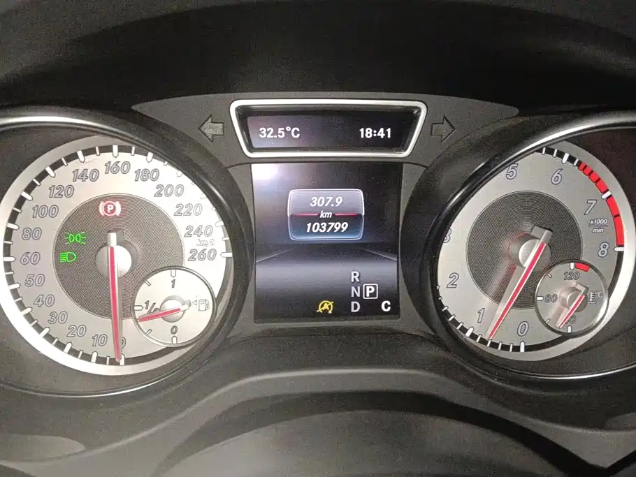 Mercedes-Benz GLA — миниатюра 14