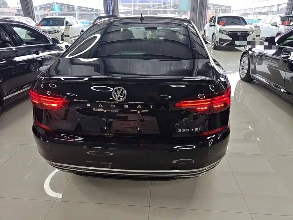 Volkswagen Passat — миниатюра 6