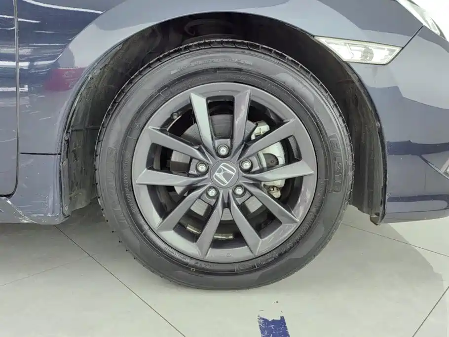 Honda Civic — миниатюра 6