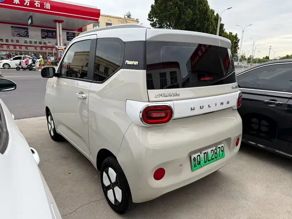 Wuling MINIEV — миниатюра 4