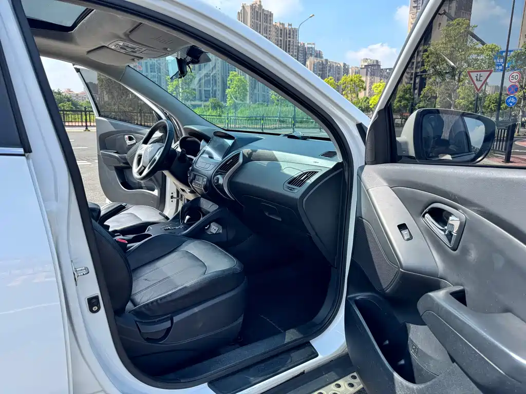 Hyundai ix35 — миниатюра 7
