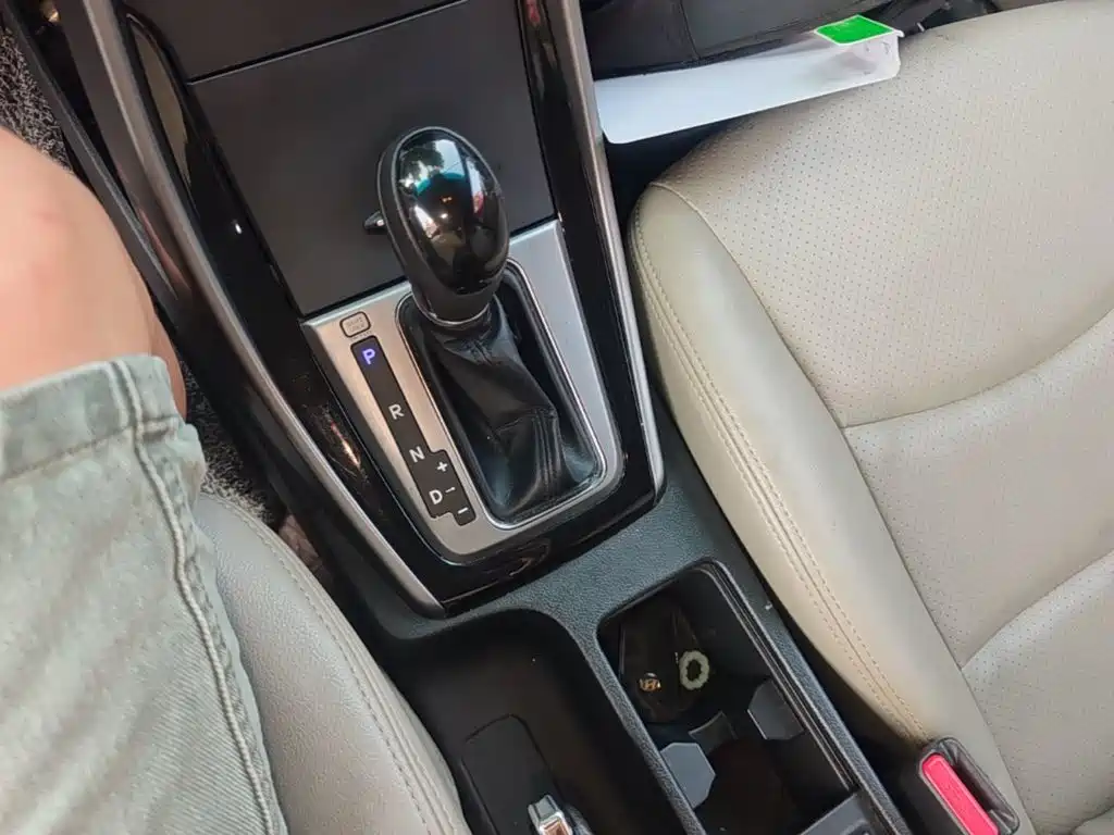 Hyundai Elantra Langdong — миниатюра 14