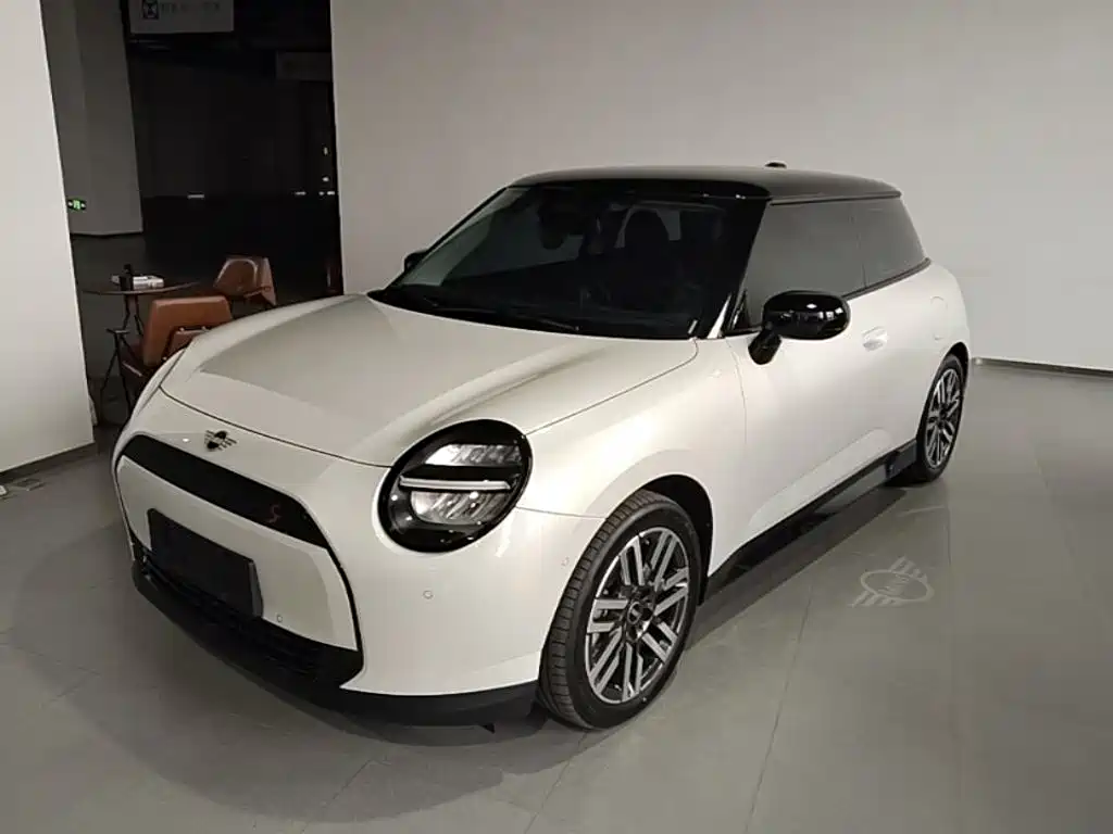 MINI MINI COOPER EV — миниатюра 2