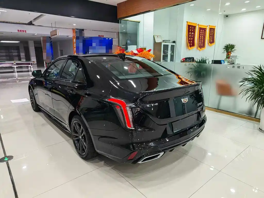 Cadillac CT4 — миниатюра 4