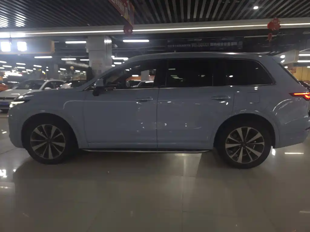 Li Auto Li ONE — миниатюра 9