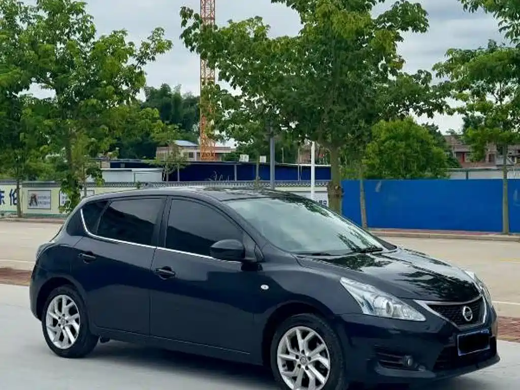 Nissan Tiida — миниатюра 6