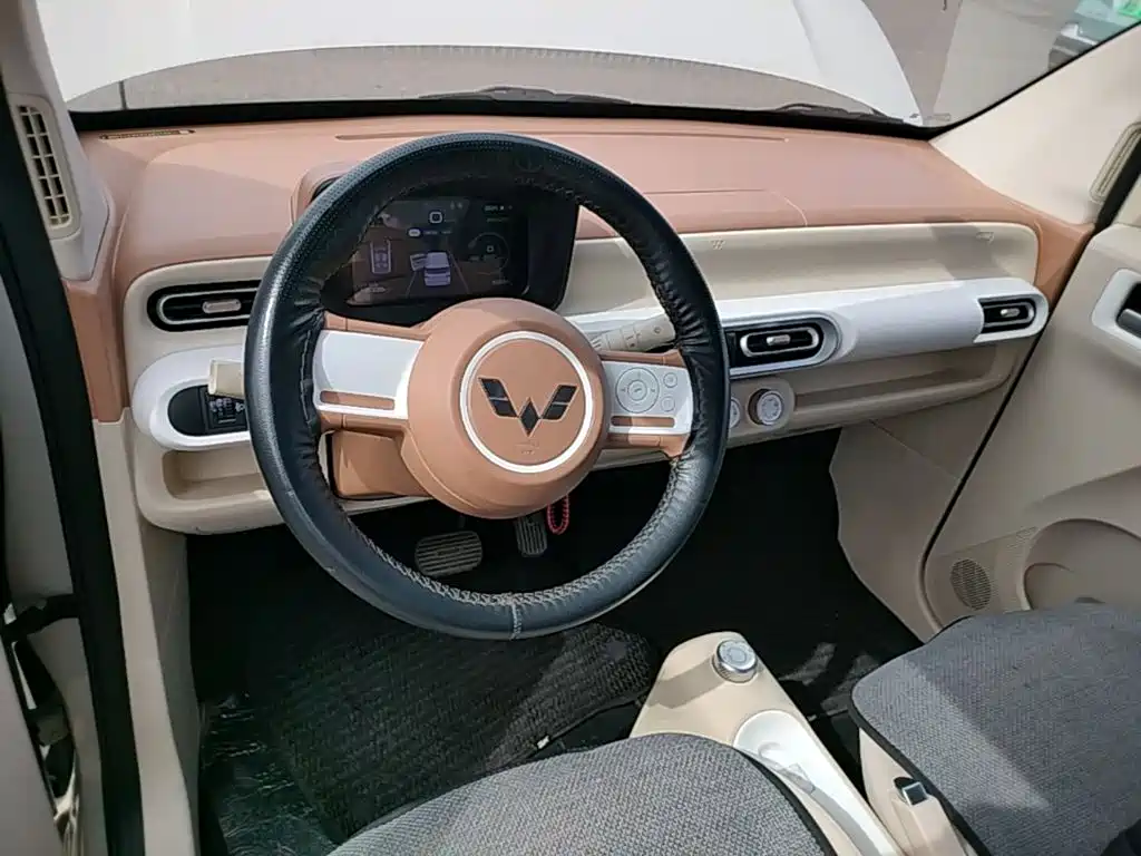 Wuling MINIEV — миниатюра 10
