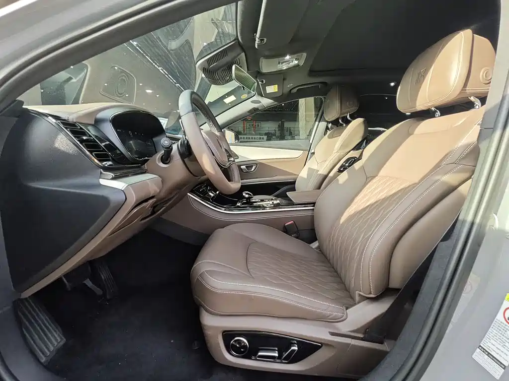 BYD Han 2025 DM-i Smart Drive 125KM