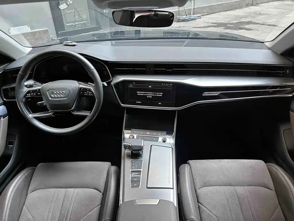 Audi A7L — миниатюра 12