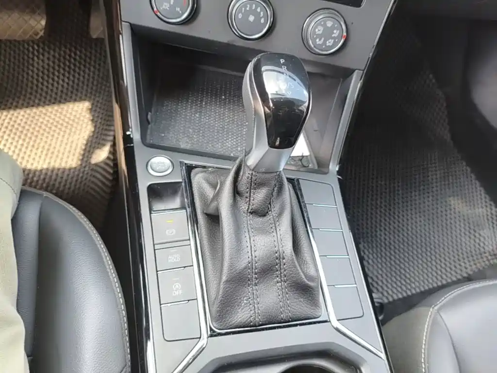Volkswagen Passat — миниатюра 14