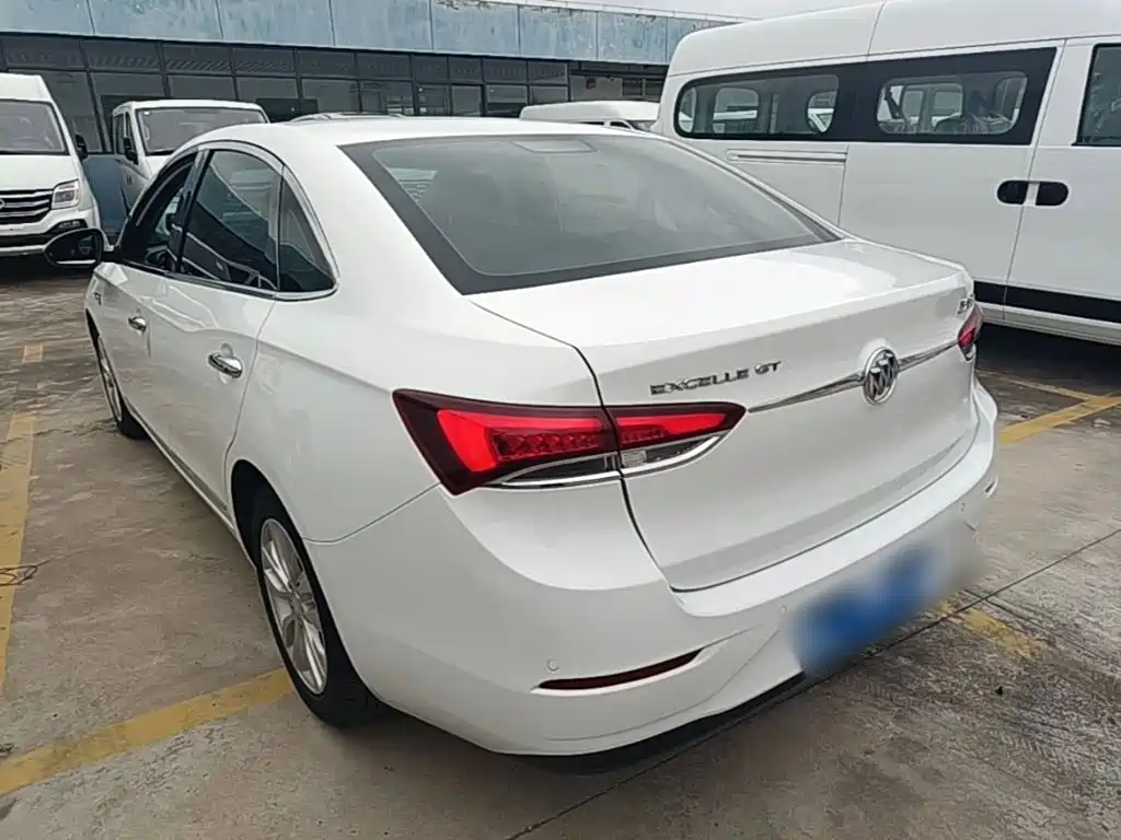 Buick Excelle — миниатюра 5