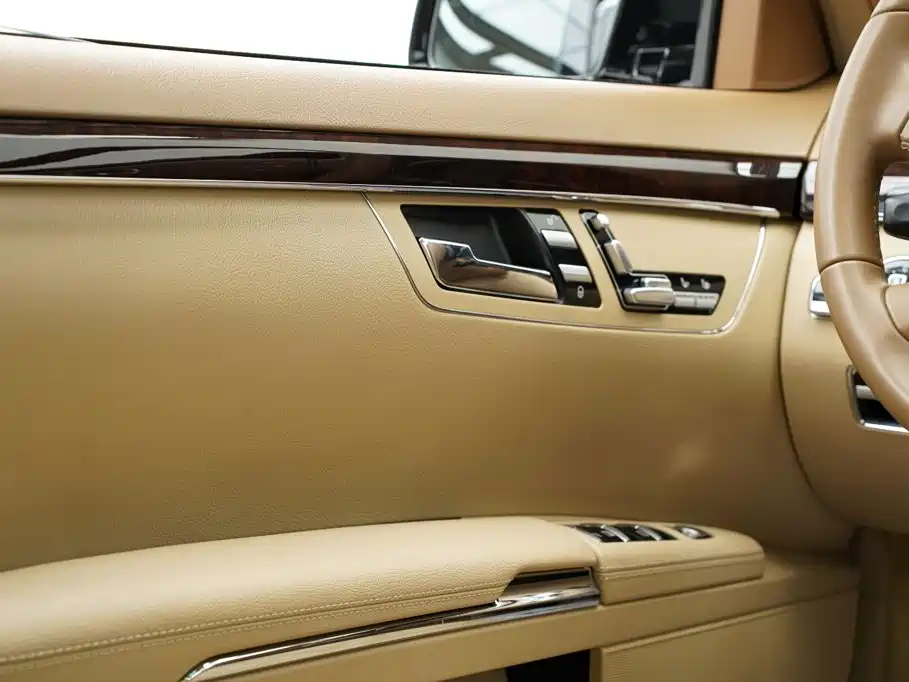 Mercedes-Benz S-Class — миниатюра 31