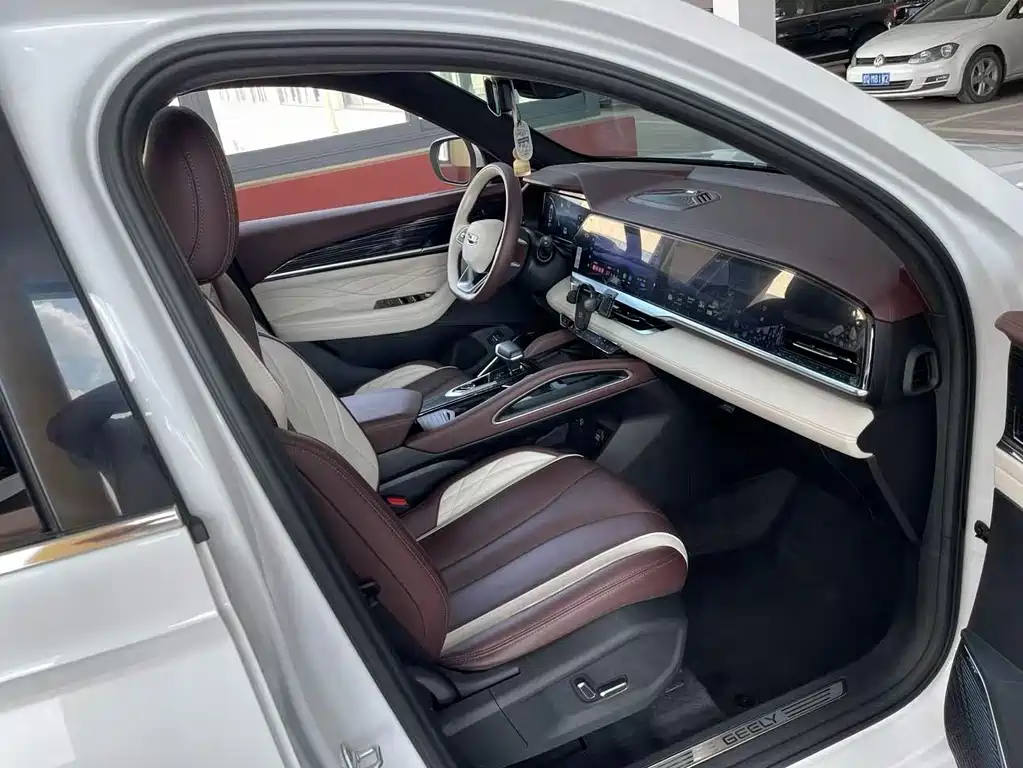 Geely Xingyue L — миниатюра 9