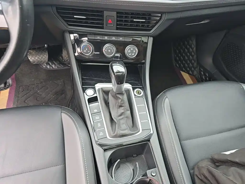 Volkswagen Sagitar — миниатюра 14