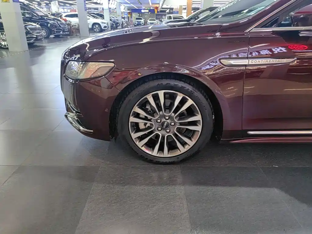 Lincoln Continental — миниатюра 23