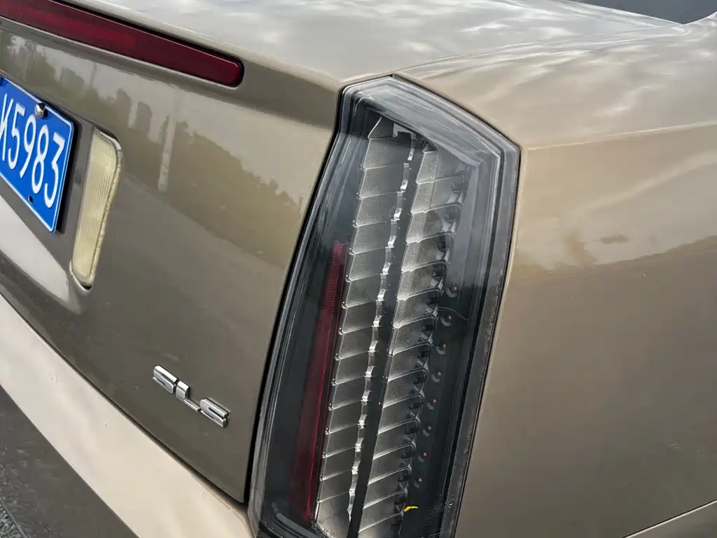 Cadillac SLS — миниатюра 25