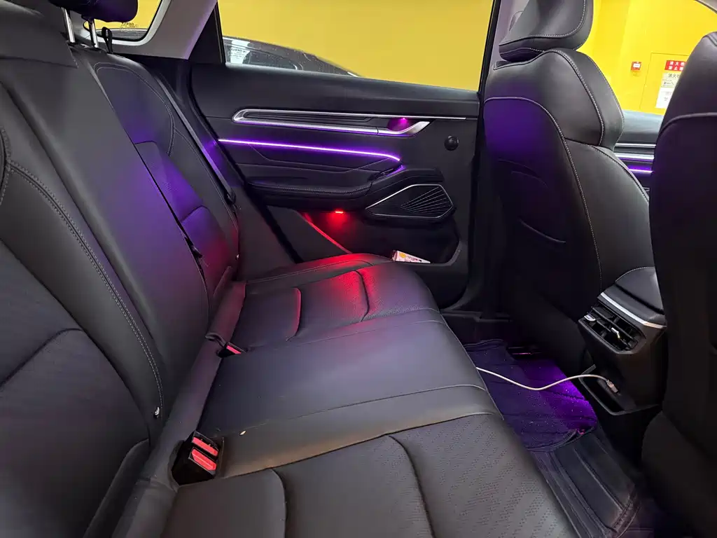 Geely Emgrand — миниатюра 11