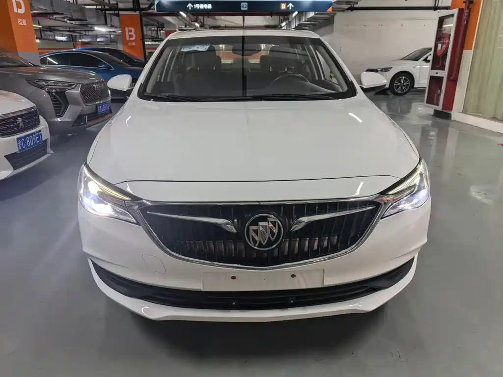 Buick Excelle — миниатюра 2