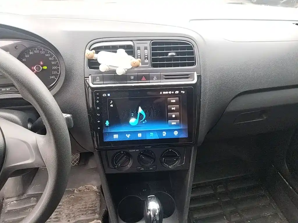 Volkswagen Polo — миниатюра 13