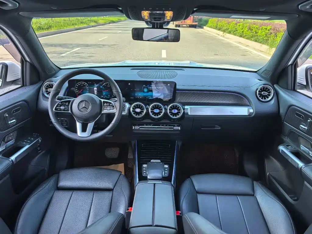Mercedes-Benz GLB — миниатюра 4