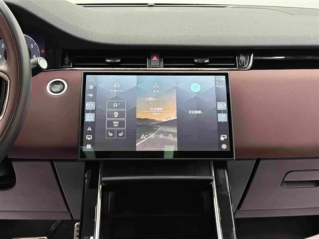 Land Rover Evoque — миниатюра 13