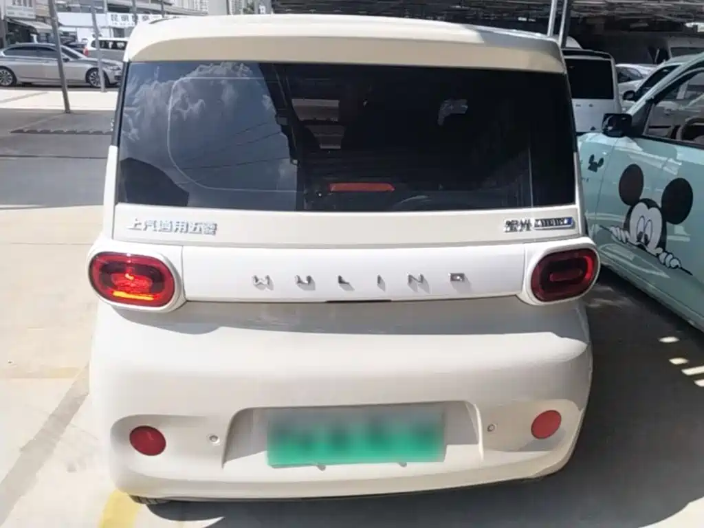 Wuling MINIEV — миниатюра 6