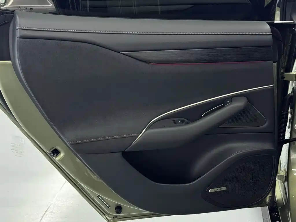 XIAOMI CAR XIAOMI SU7