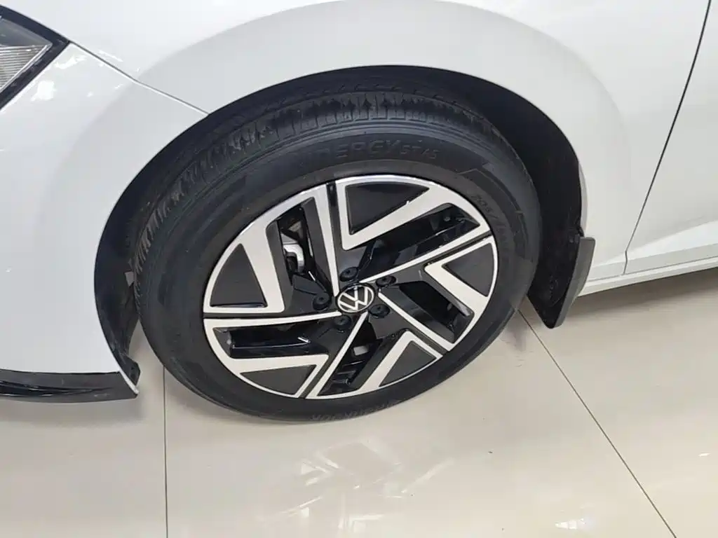 Volkswagen Sagitar — миниатюра 23