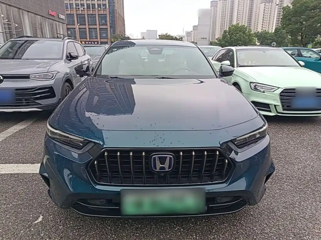 Honda Inspire PHEV — миниатюра 3