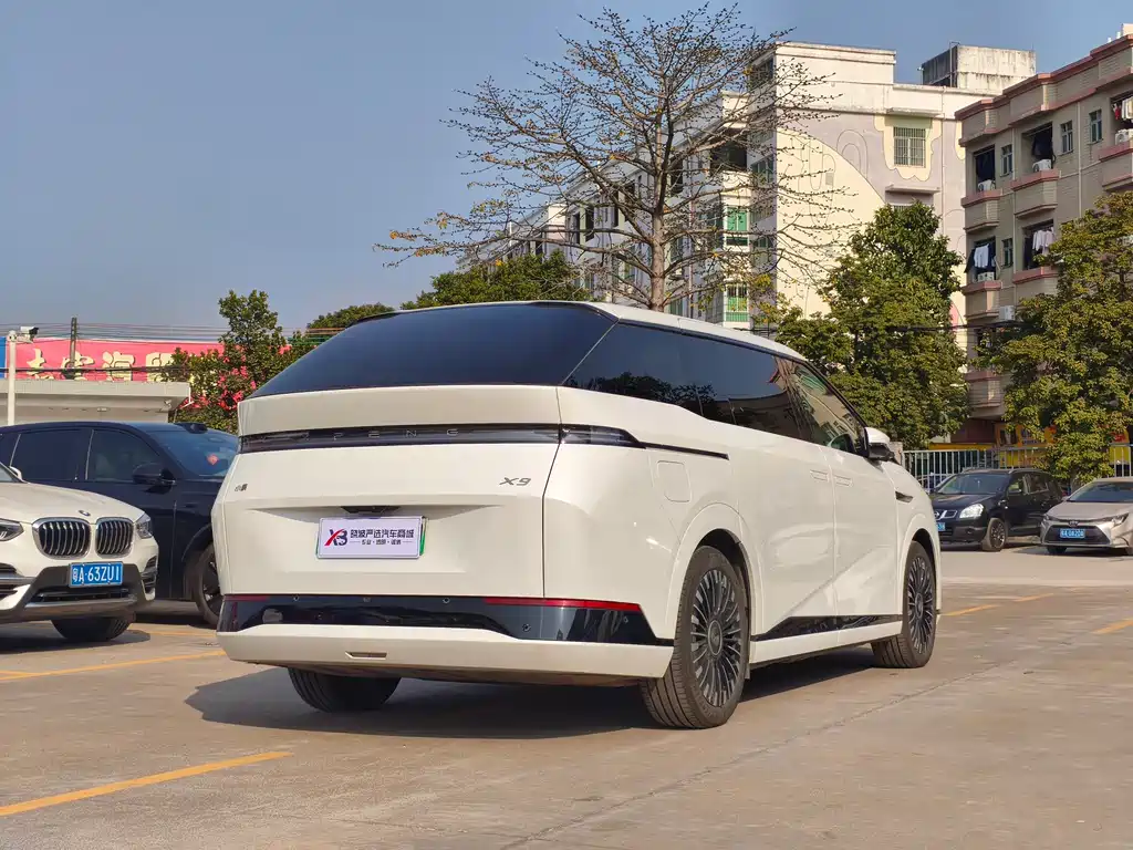 XIAOPENG X9