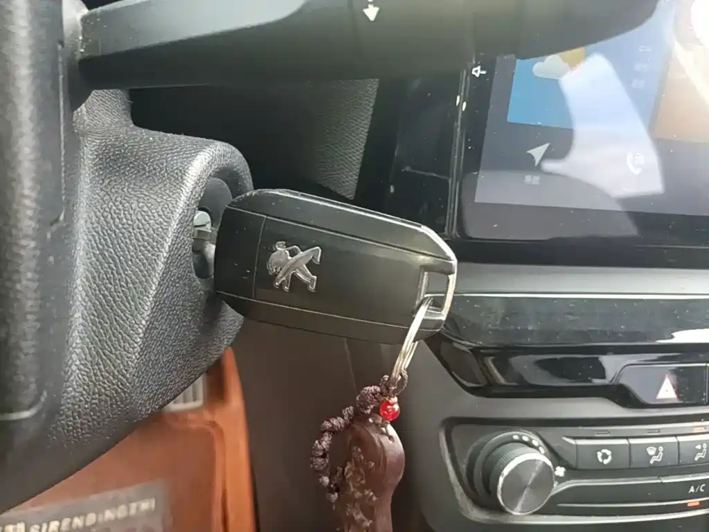 Peugeot 308 — миниатюра 9