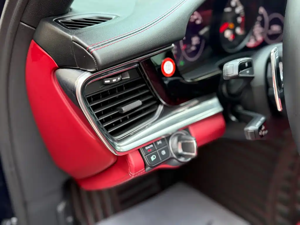 Porsche Panamera — миниатюра 11