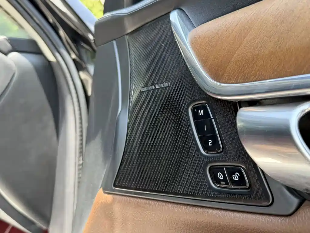 Volvo S90 — миниатюра 15