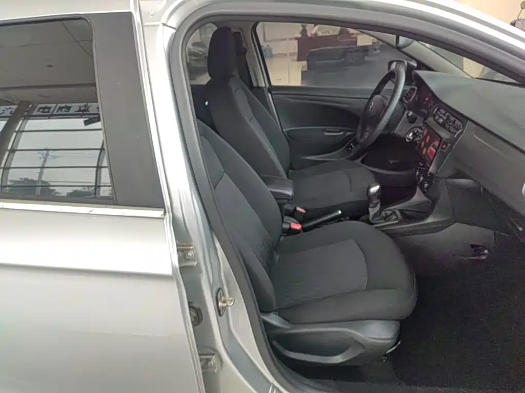 Citroen Elysee — миниатюра 25