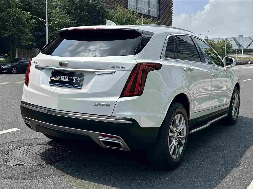 Cadillac XT5 — миниатюра 7