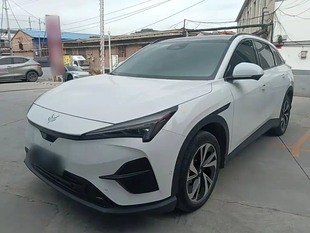 ARCFOX Alpha T5