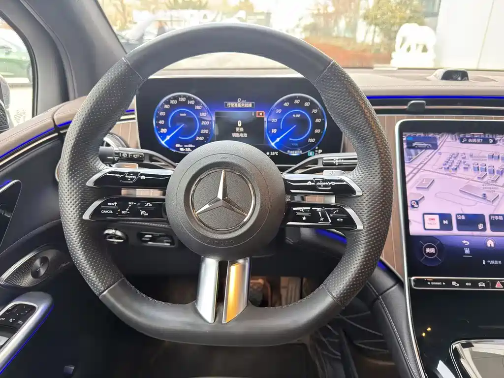 MERCEDES-BENZ EQE SUV