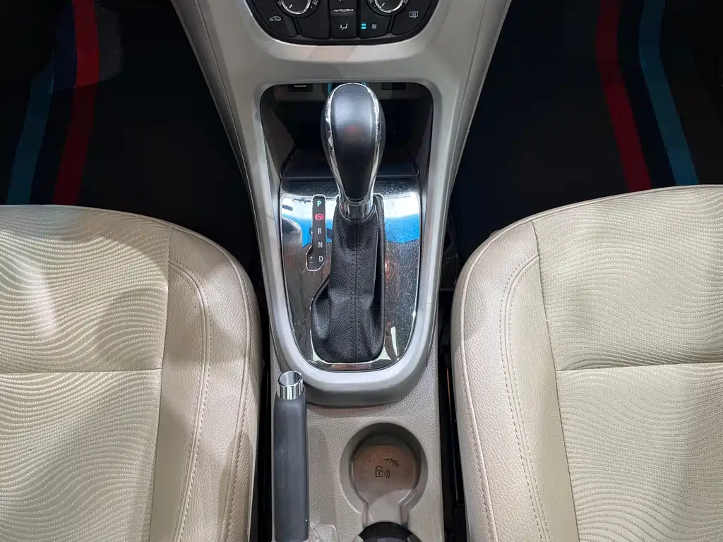 Buick Excelle — миниатюра 16