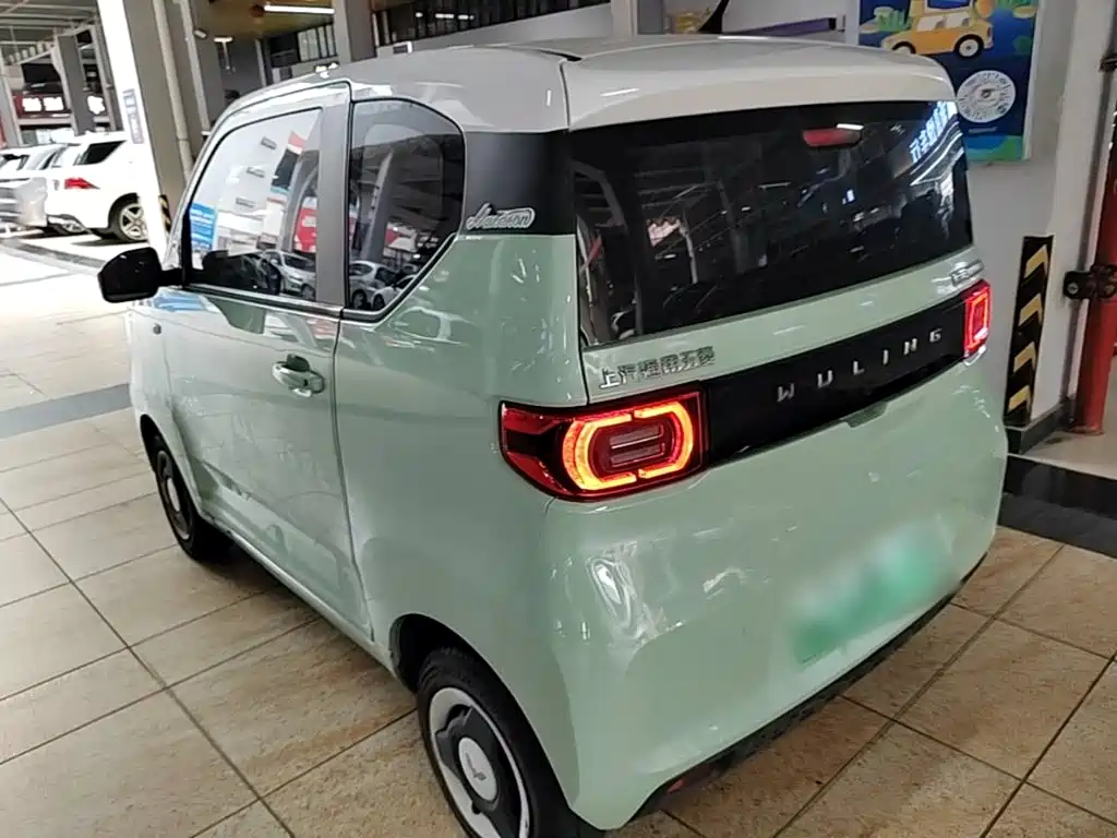Wuling MINIEV — миниатюра 5